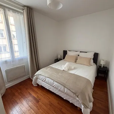 Elegant T3 Vue & Confort En Plein Centre Apartman