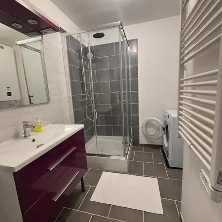 Elegant T3 Vue & Confort En Plein Centre Breszt